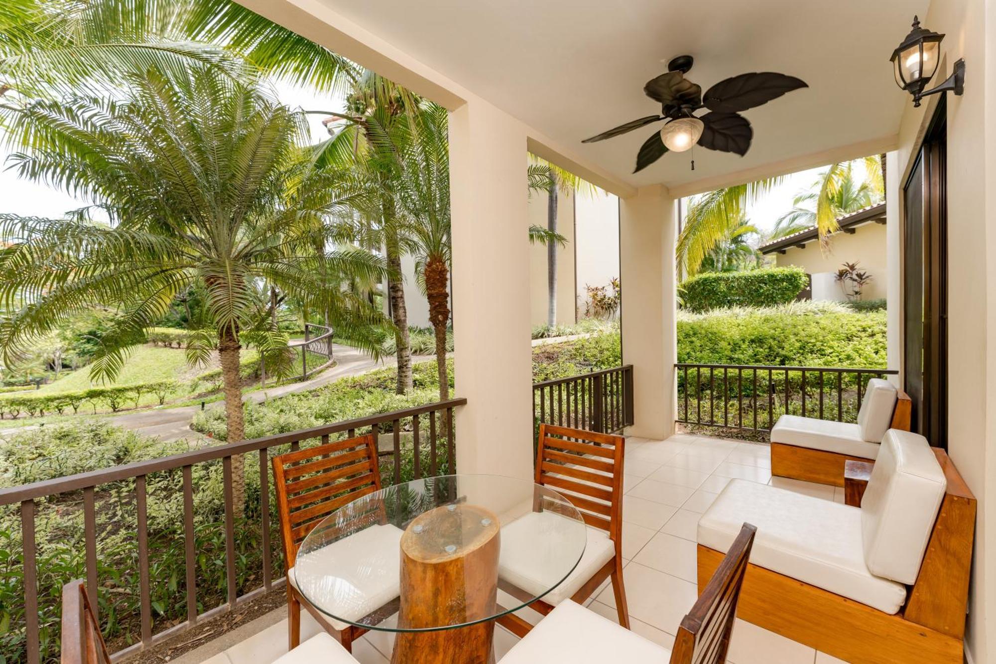 Coco Breeze Private Residence Екстериор снимка